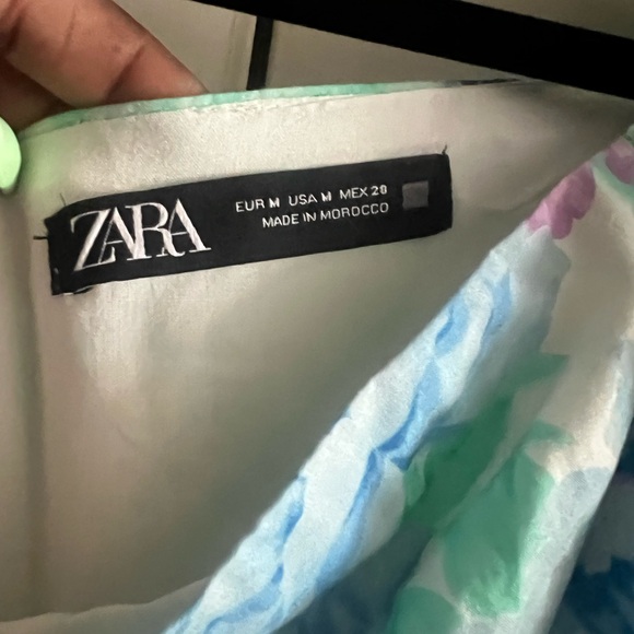 ZARA Floral Off Shoulder Floral Gathered  Mini Dress - Picture 6 of 7